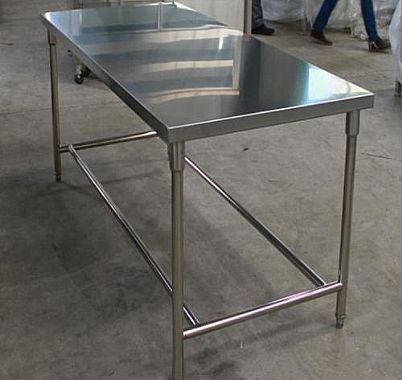 不锈钢制品桌子