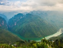 从包头出发去越南芽庄旅游，有哪些要注意的事项