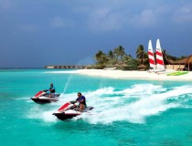 马尔代夫简单旅游景点？是马尔代夫好玩呢，还是夏威夷好玩？