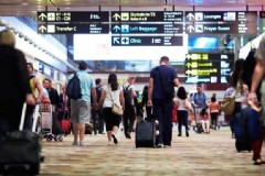 新加坡个人旅游签证2023年，2023年4月份在新加坡转机方便吗？