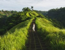 蜜月巴厘岛旅游怎么样英文？巴厘岛旅游介绍英文