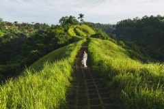蜜月巴厘岛旅游怎么样英文？巴厘岛旅游介绍英文