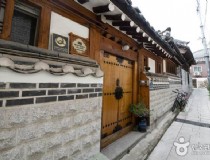 韩国旅游景点首尔塔，韩国标志性建筑物名称？