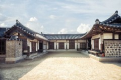 冬季韩国旅游首尔,为什么韩国人冬天穿那么少不怕冷吗?